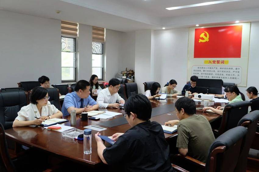 【推门听庭】以案观摩强本领  以评促改提质效(4)(1).doc