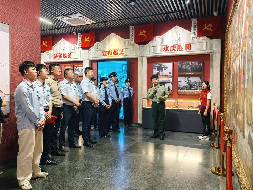 【一线传声】南百改扩建项目与四塘派出所联合开展清明祭扫暨主题党日活动.docx