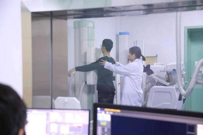 9天服务3563名考生！江夏区中医医院“院内定点+入校服务”护航高考体检(1)(1).docx