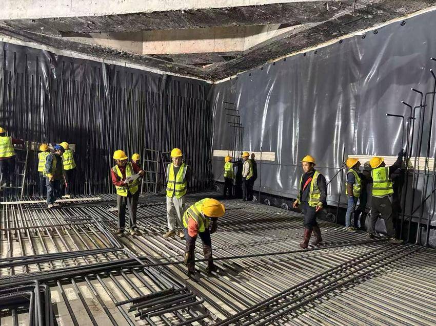 【特别策划】提前10天的背后.docx