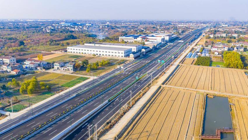 【一线传声】喜报！中交二航局三公司荣获6项江苏省平安百年品质工程奖.docx