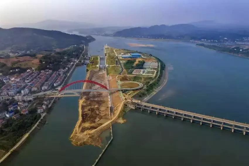 【特别策划】七载赋能水运建设爆破科创长效领航——湘江二级航道二期工程技术成果七年应用纪实.docx