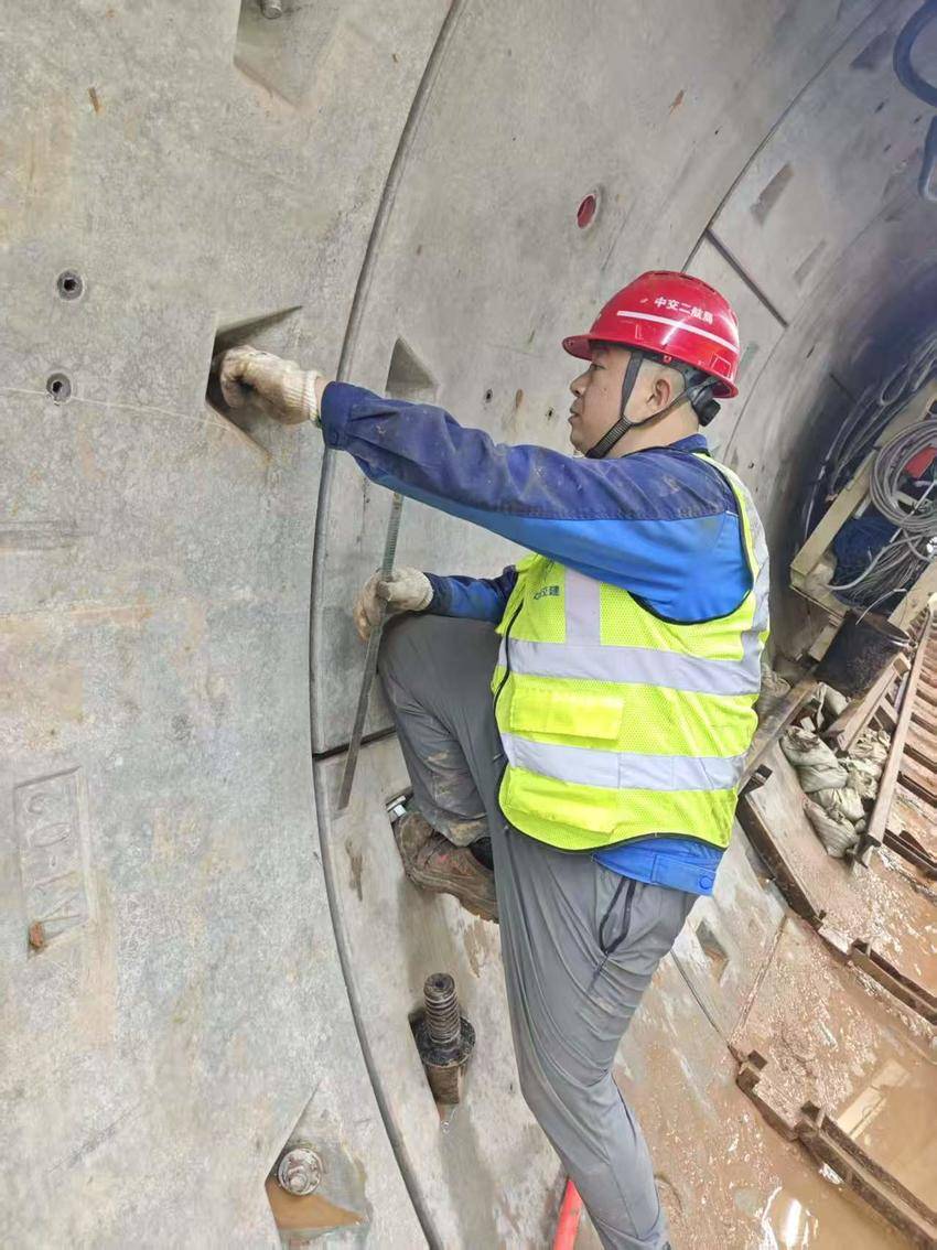 【特别策划】盾构一线勇担当 匠心筑就管廊路——记长沙韶山路电力管廊项目于琳琳.docx