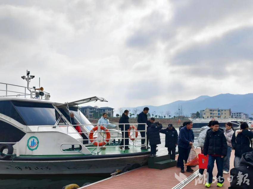 一张船票里的“双向奔赴”(3).docx