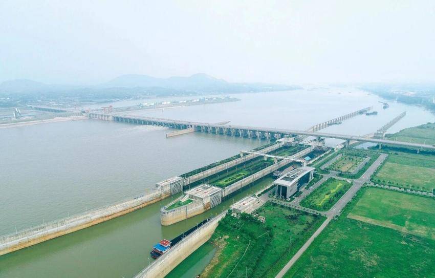 【特别策划】27年磨一剑：中交二航局三公司的船闸“品牌炼成记”.docx