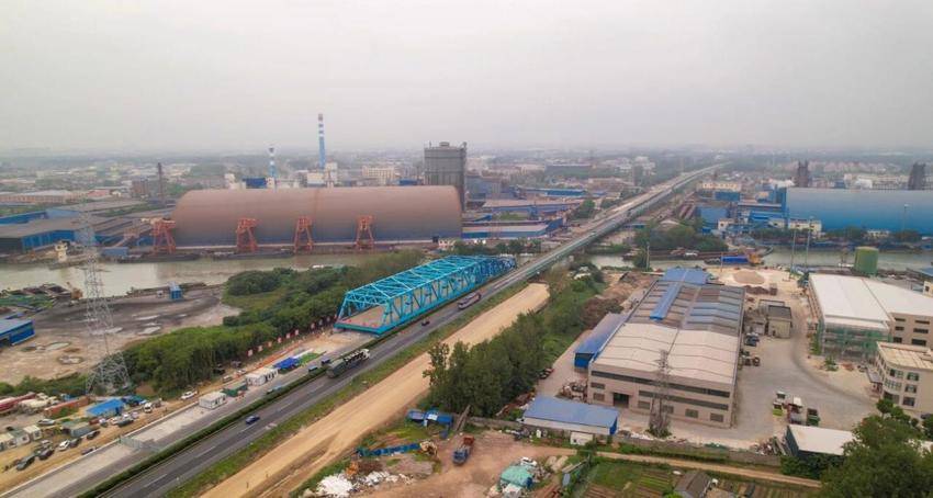 【特别策划】102米“钢铁巨龙”驯服记.docx