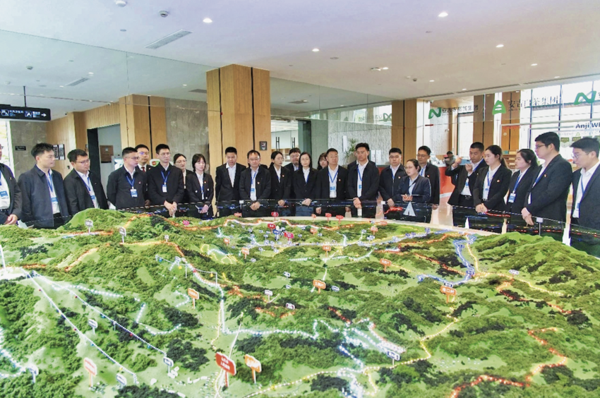 湖北三峡干部学院“清江新锐”1班学员赴浙江湖州学习。