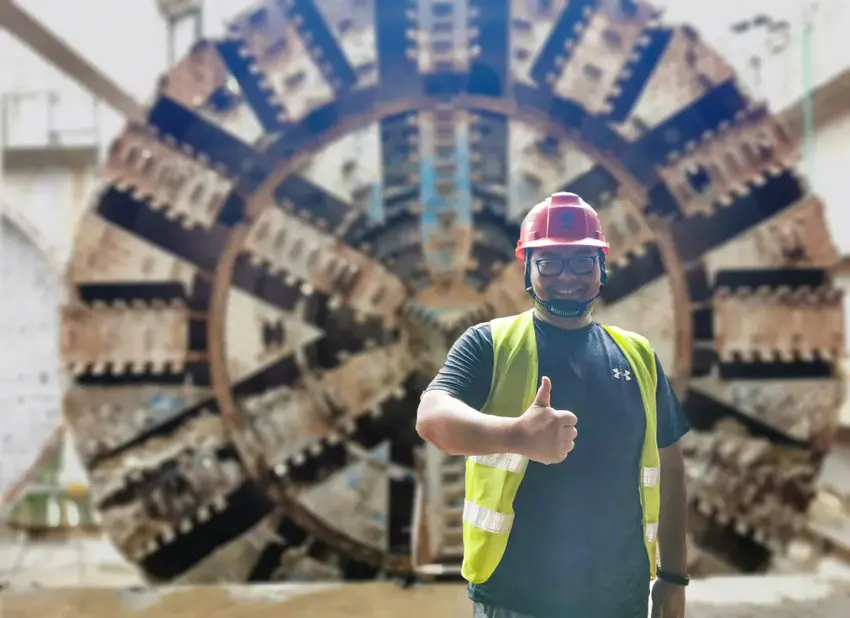 【特别策划】擎天白玉柱，架海紫金梁——何源.docx