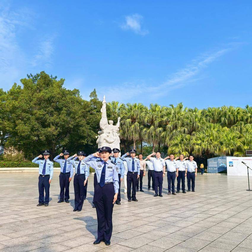 【一线传声】南百改扩建项目与四塘派出所联合开展清明祭扫暨主题党日活动.docx