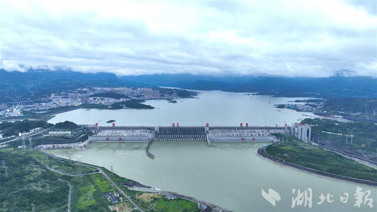 三峡水库2025年175米蓄水航拍图。摄影:陈臣(1).jpg 三峡水库2025年175米蓄水航拍图。摄影:陈臣(1).jpg