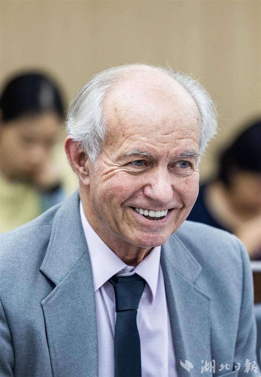 T00T2032.jpg T00T2032.jpg