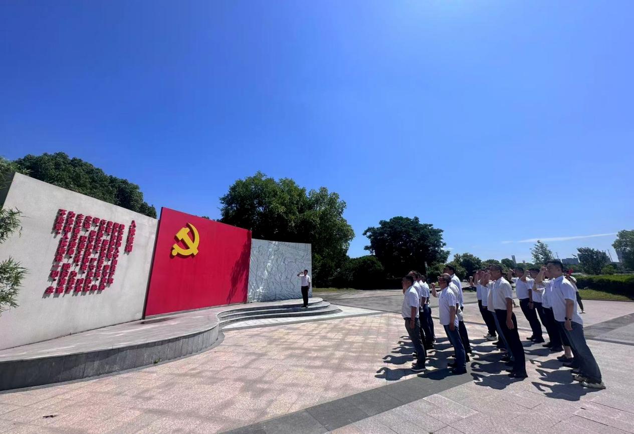 芜湖片区各项目党支部组织参观渡江第一船纪念馆.docx