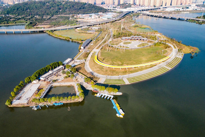 上新探索龙阳湖半岛公园的秋天