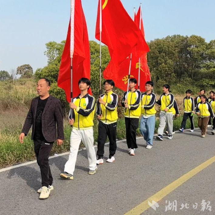 学校简介|中庄中学:中正笃行 庄重博学