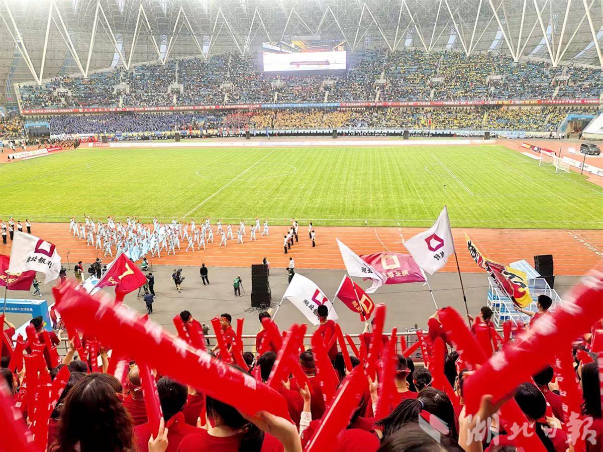 2026年湖北省城市足球联赛（“楚超”）揭幕战打响.jpg