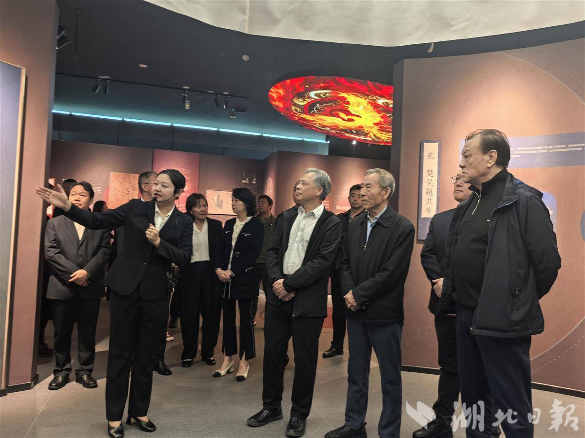 微信图片_20251015110113_30_1125.jpg 微信图片_20251015110113_30_1125.jpg