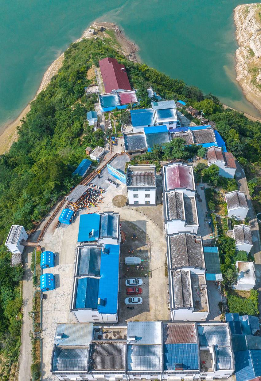 秭归县屈原镇举行地质灾害预警应急演练