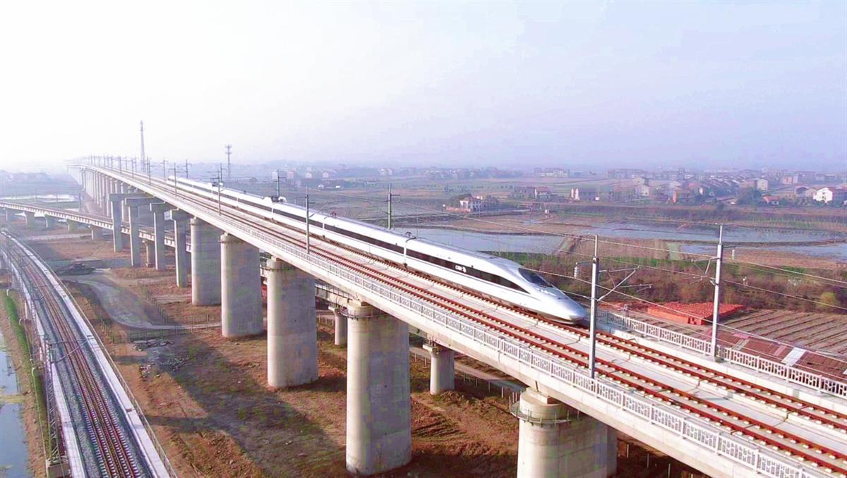 (视界网 刘皓摄)湖北日报讯(记者林晶,张泉,通讯员孟立,肖帆)12月30日