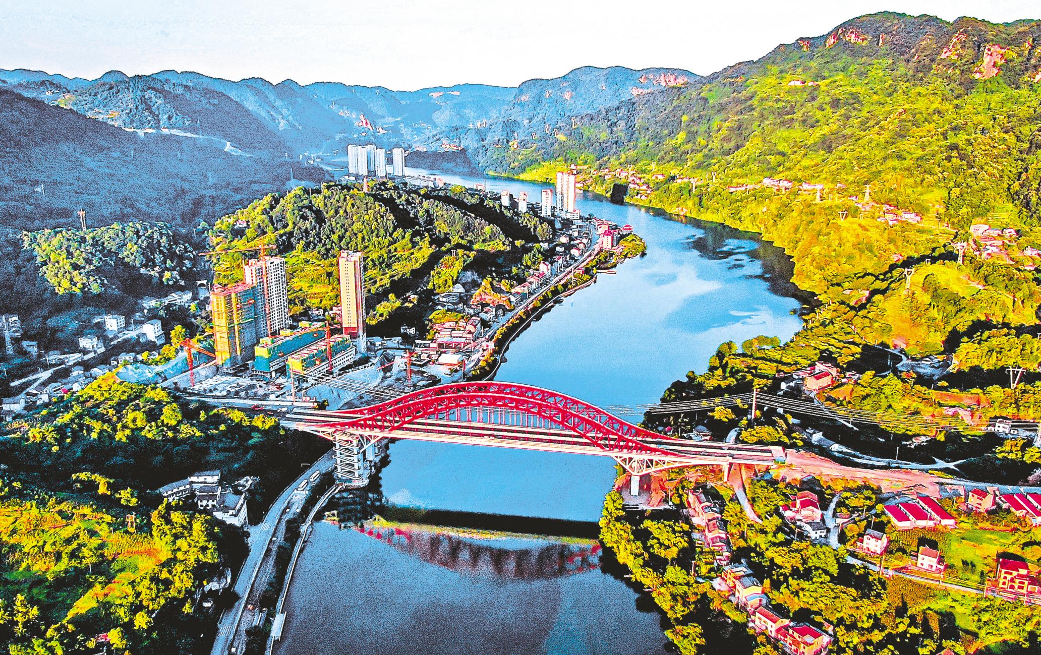 清江特大桥静待通车