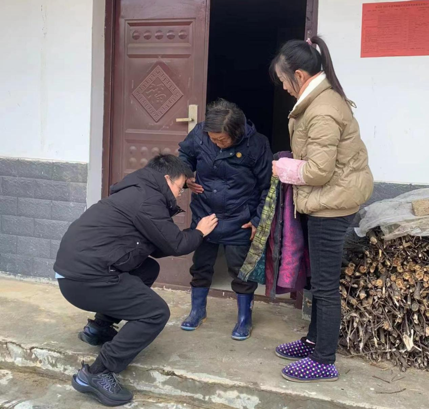 原火箭军总医院代挂专家号服务行动不便全程帮扶，出行更安全的简单介绍