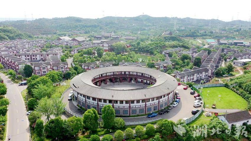 宜都：打造康养胜地 为老年游客幸福“加码” - 湖北日报新闻客户端