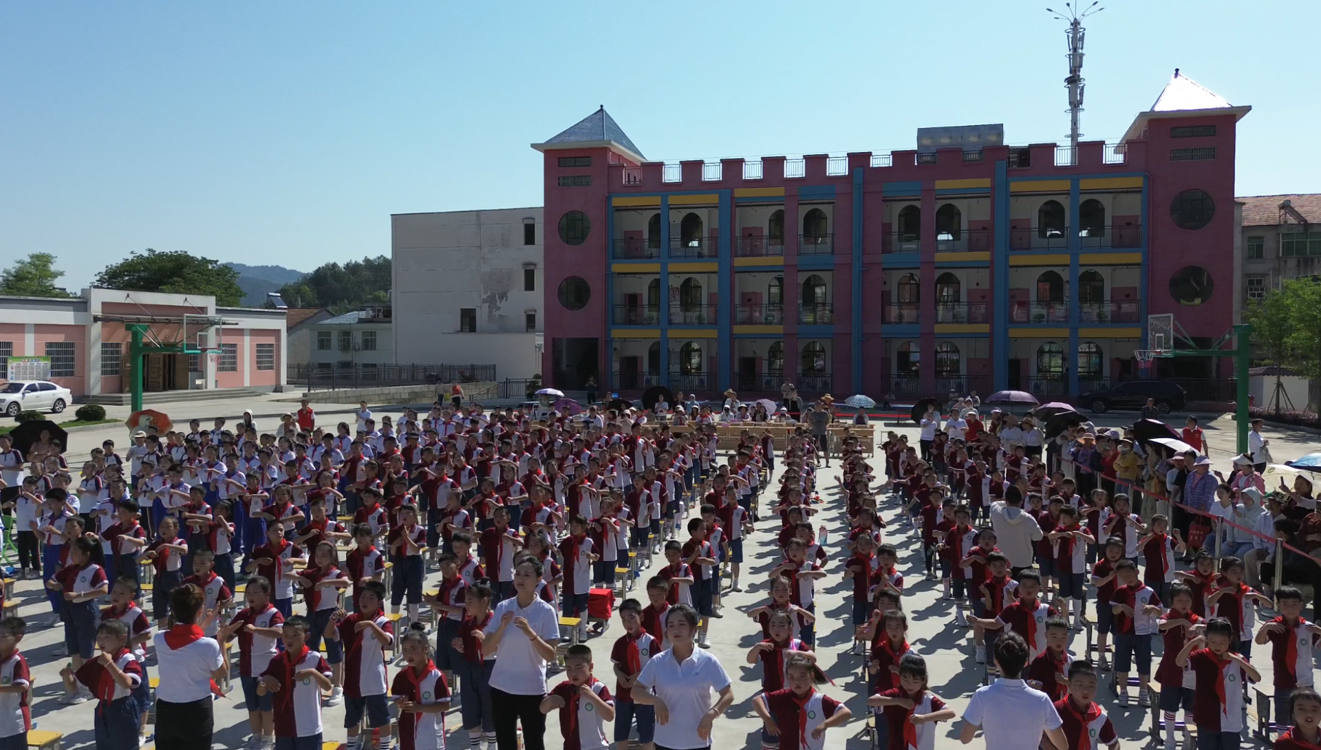 英山县实验小学坡儿垴校区:童心向党庆"六一" 踔厉奋发勇前行