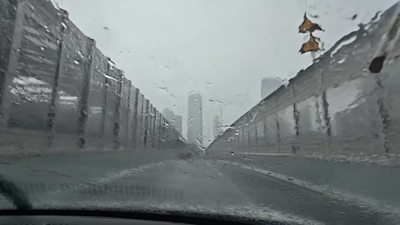 刚刚，武昌还是多云，洪山在下“坨子雨”