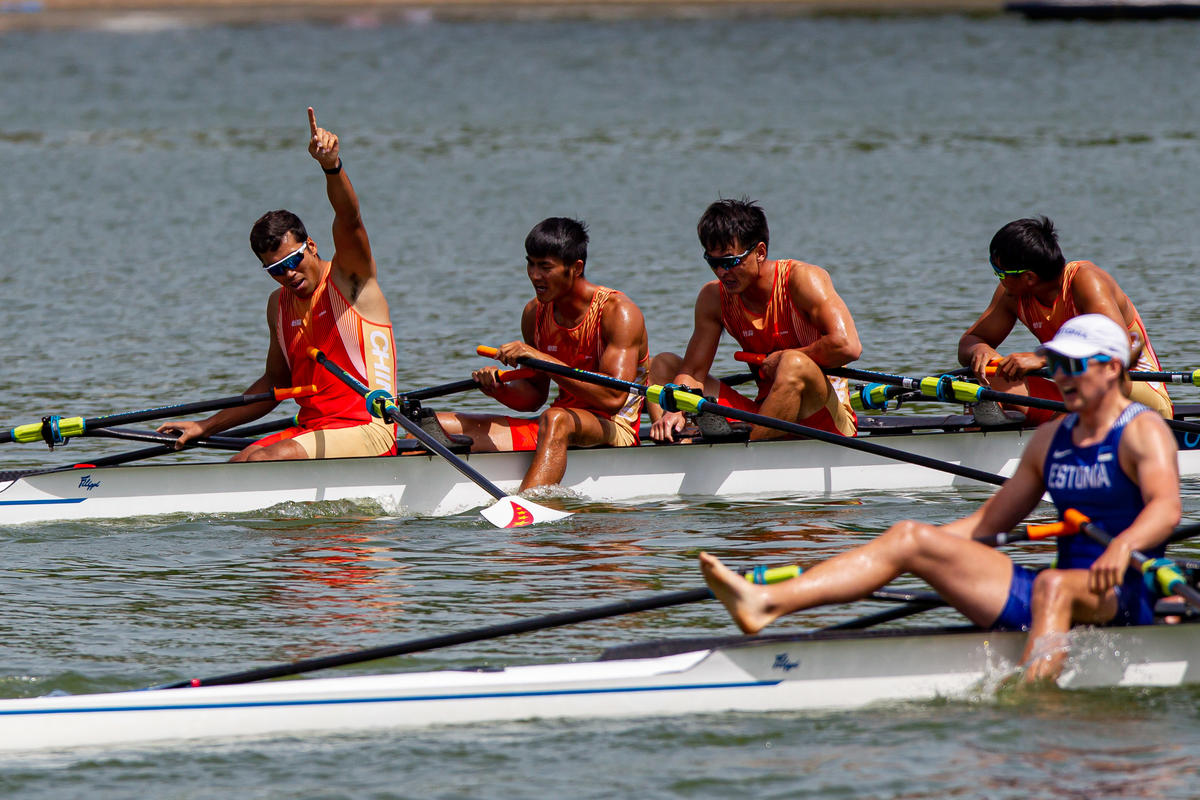 刘治宇延续高光表现赛艇男子四人双桨世界杯再夺冠