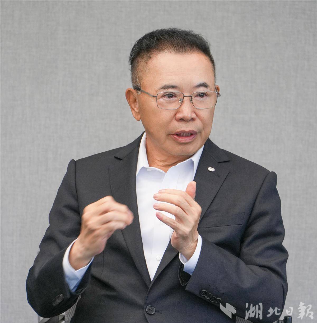 5、全国人大代表,TCL创始人、董事长李东生 照片2.png 5、全国人大代表,TCL创始人、董事长李东生 照片2.png