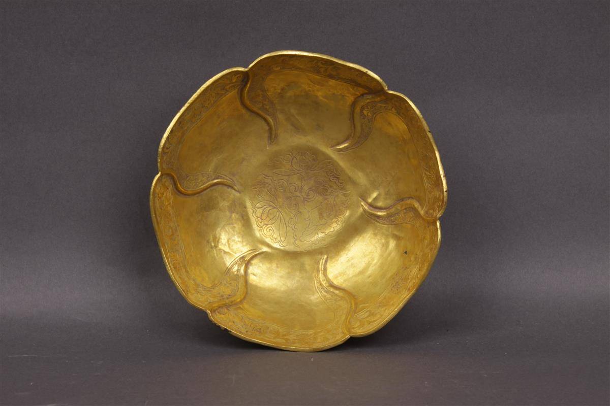 宋代 花卉纹金碗 重庆中国三峡博物馆藏.JPG