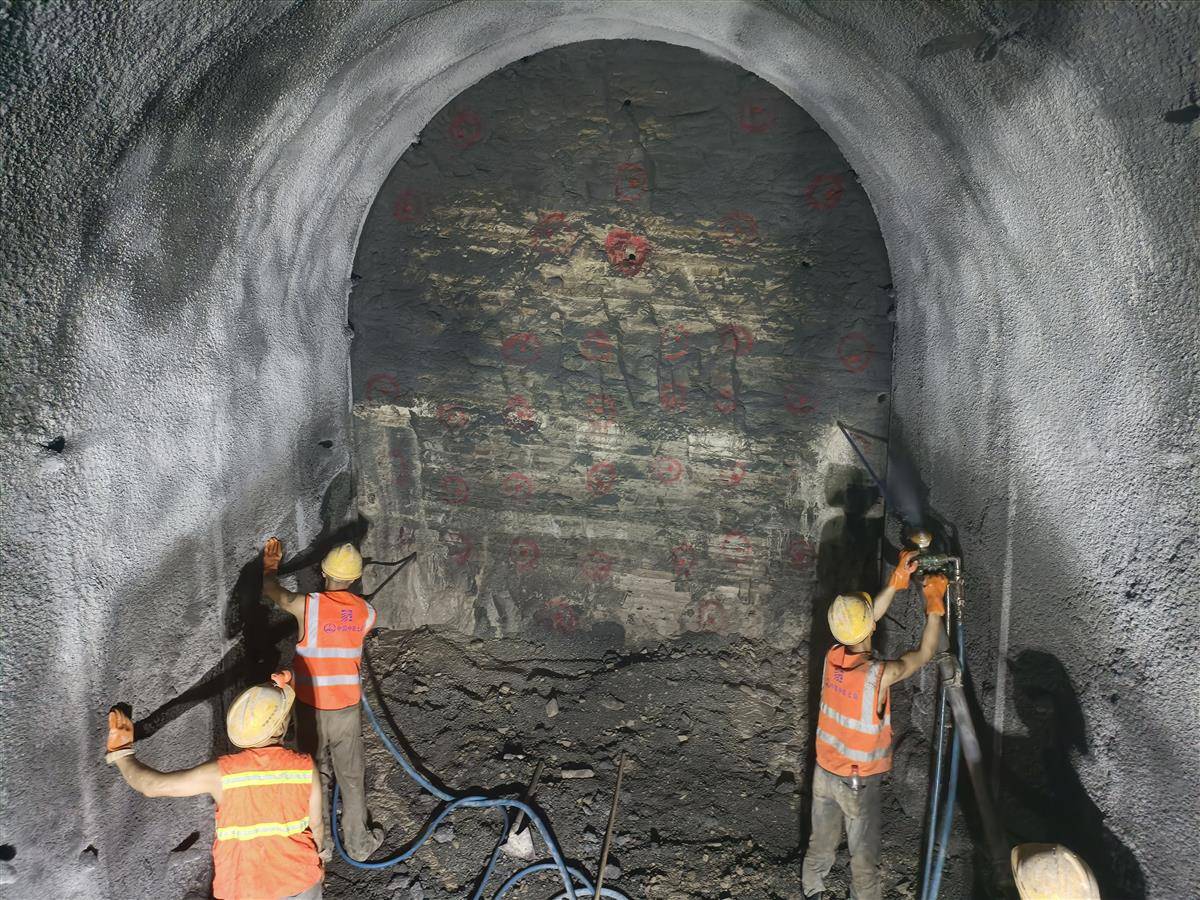 隧道施工.jpg