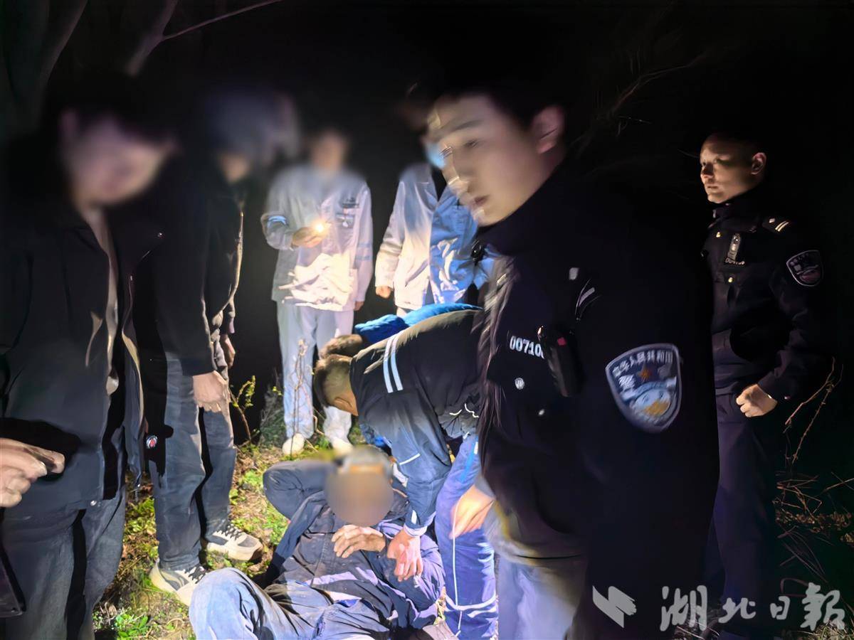 a1e838958c30cf4d4f10d1d85932d904.jpg a1e838958c30cf4d4f10d1d85932d904.jpg