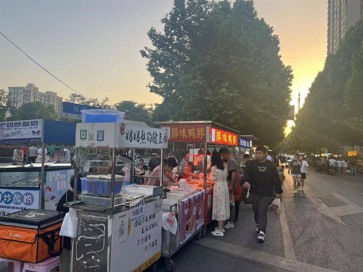 夜市整治前2.jpg