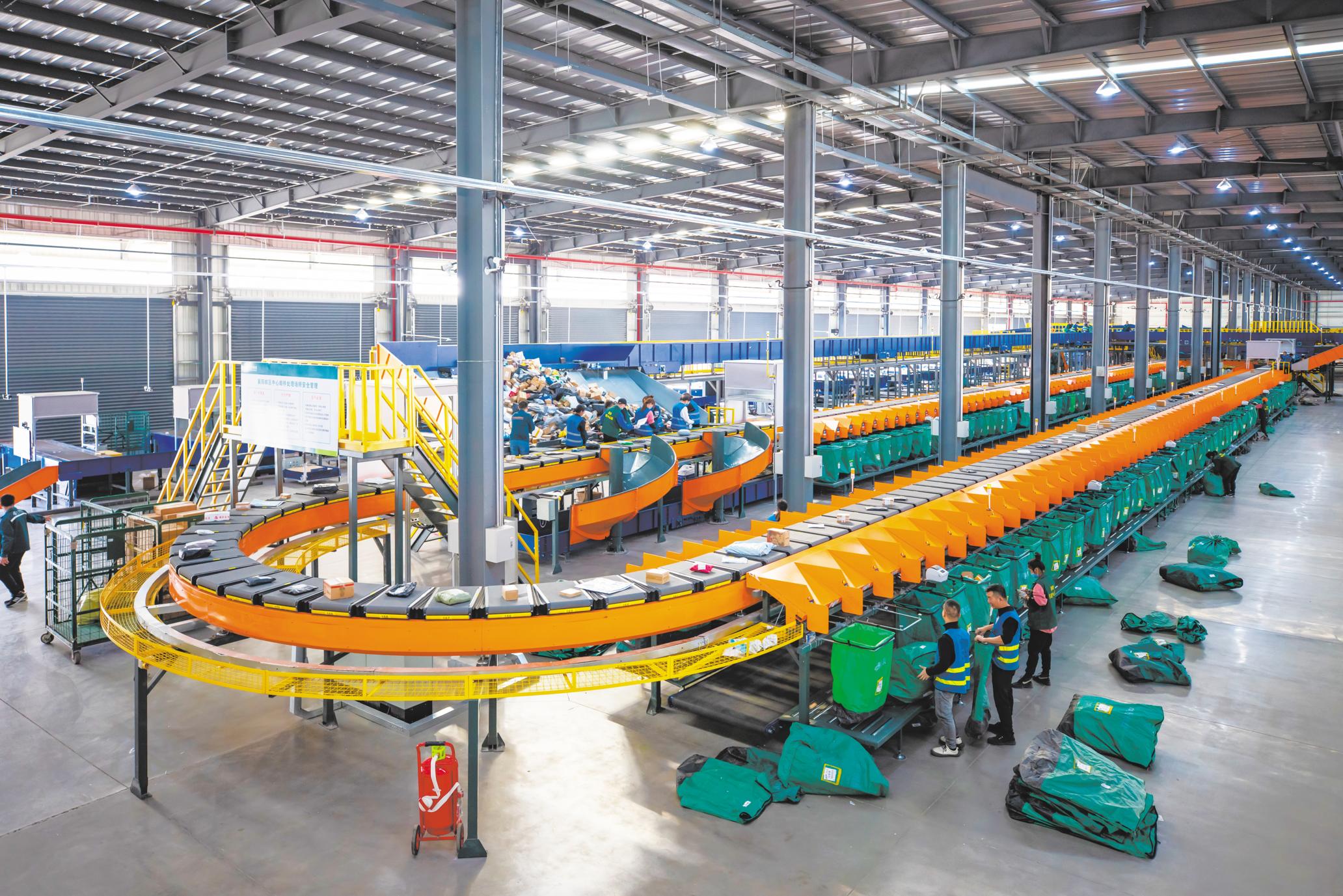 40余家物流企业游进襄阳传化公路港