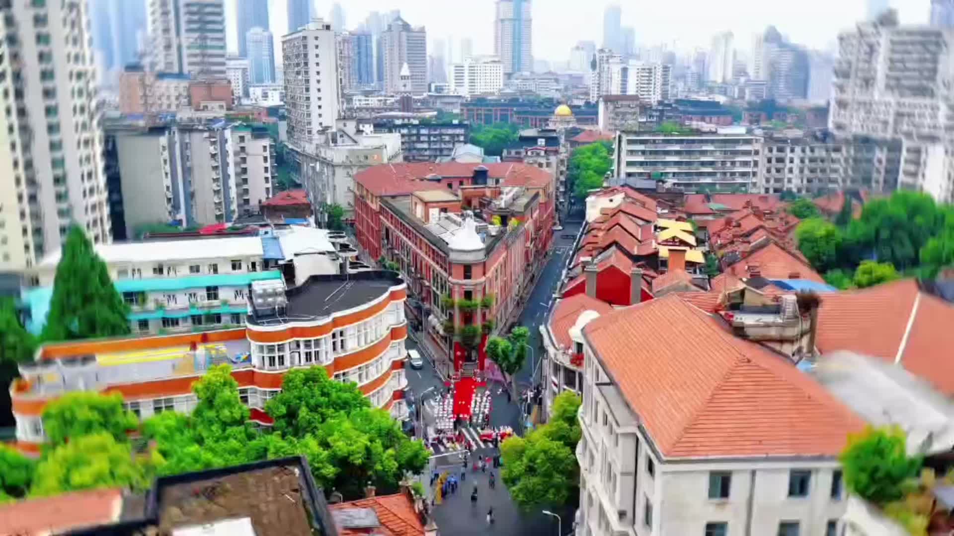 百年巴公房子作证！10对新人举办集体婚礼