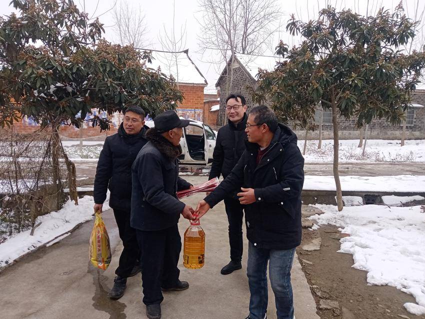 枣阳市熊集镇寒冬送温暖情暖百姓心