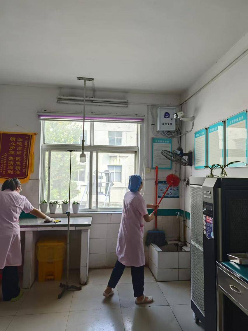 云梦县义堂镇中心卫生院开展"喜迎国庆 清洁家园"活动