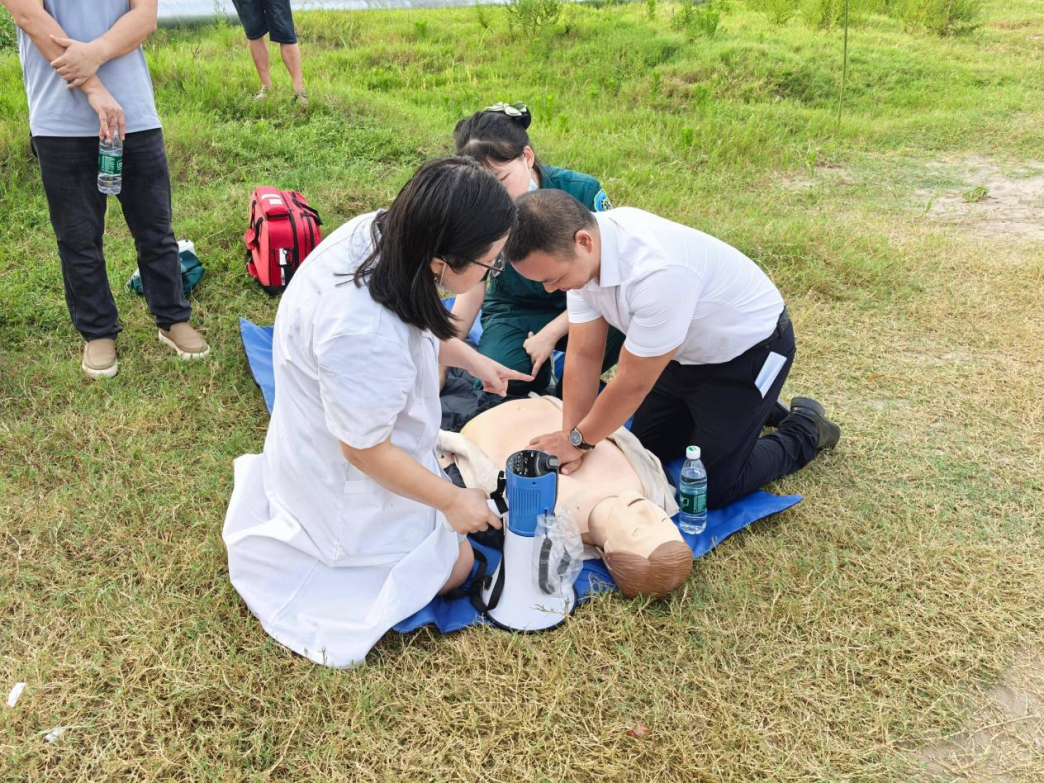 —公安县麻豪口镇开展防溺水应急演练