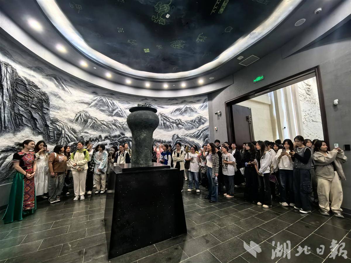 “超级文旅日·夜游恩博”活动现场（受访博物馆供图）.jpg