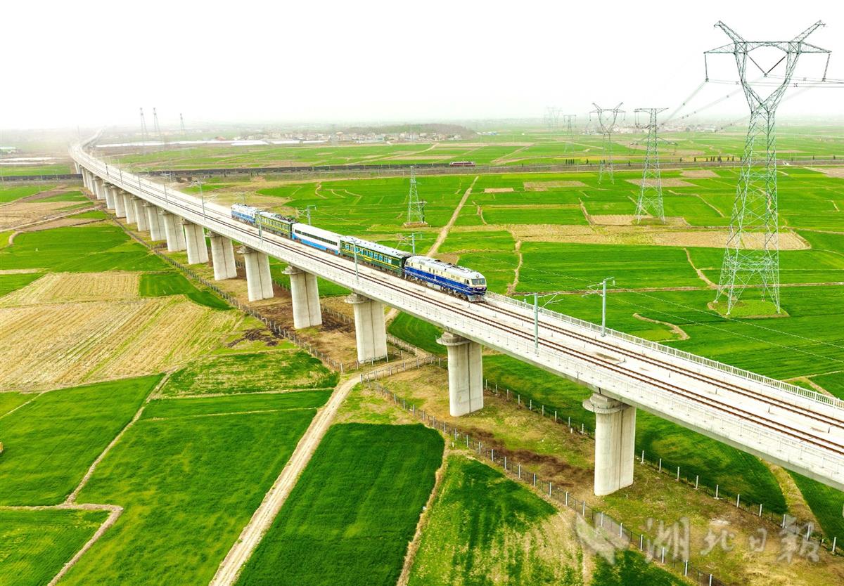 郑万高铁襄阳东至巴东北段开始联调联试