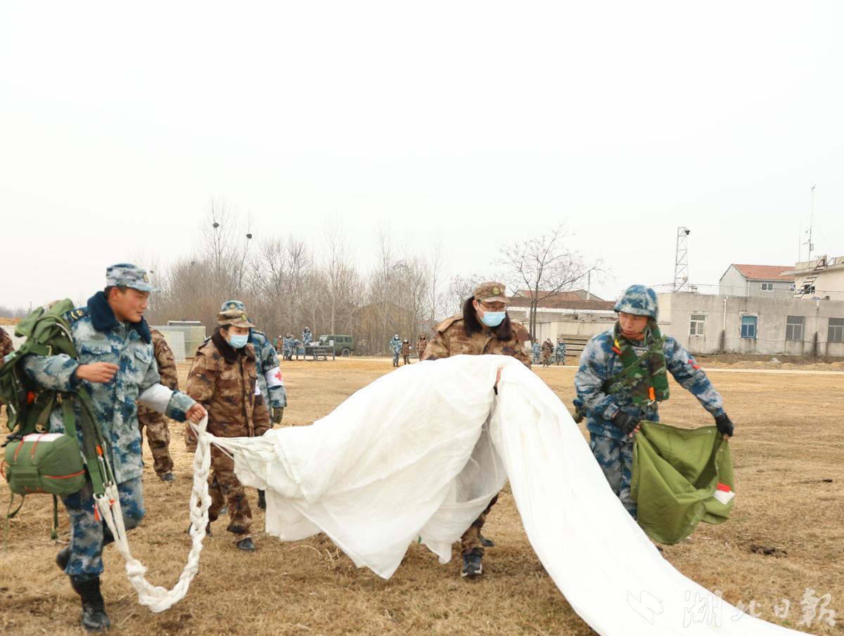 湖北孝感空降兵图片