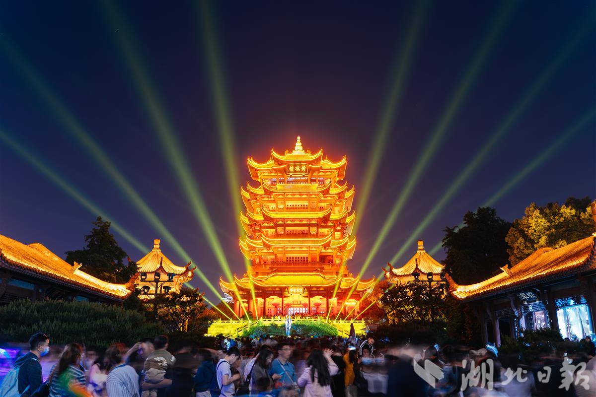 夜上黄鹤楼.jpg 夜上黄鹤楼.jpg