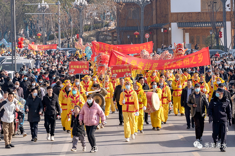 观众 丰国顺:自从疫情以后,这是浠水第一次搞大型的活动,我心情很激动