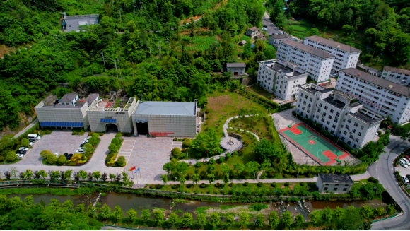 矿山披绿衣 宜昌树崆坪磷矿成了全国样板.png