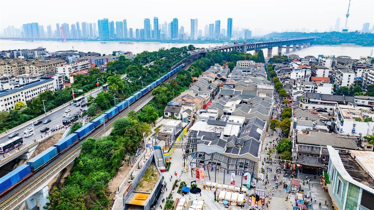 DJI_20251002134006_0085_D.jpg DJI_20251002134006_0085_D.jpg