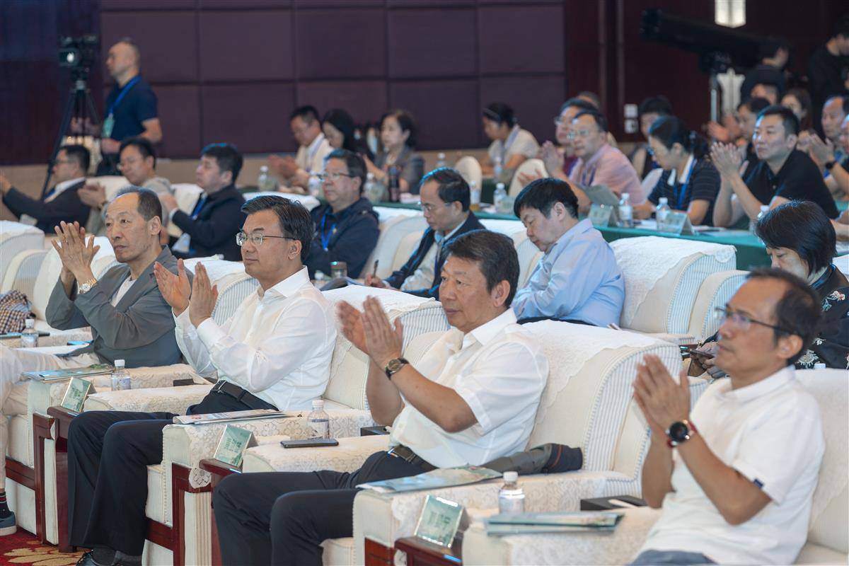 中国报业传媒2025文旅融合与媒体传播大会在十堰举行。图为参会嘉宾.jpg