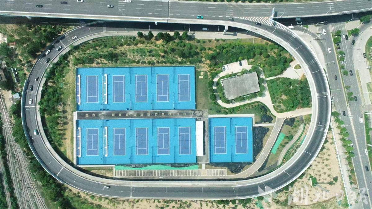 网球场俯拍图.jpg
