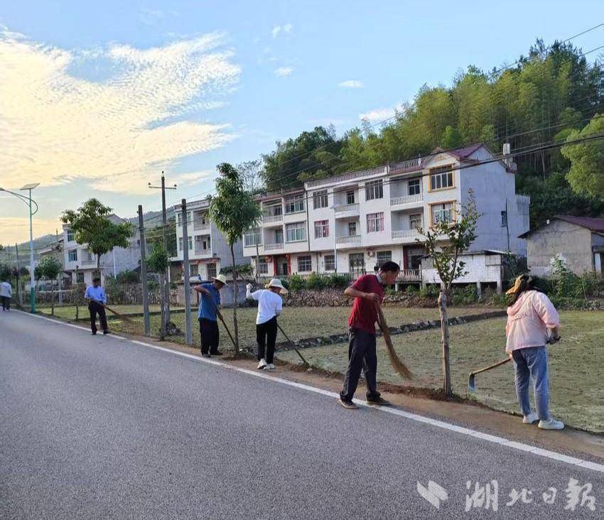 张塝镇下车门村：创新“六维”常态化管护 绘就和美乡村新画卷.doc