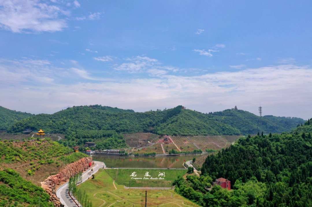 龙泉湖——百里荒高山旅游区纯美时光倾心游02喜见真爱三峡国际房车