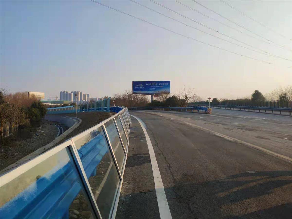 入口匝道通行效率提高三成福银高速襄阳西收费站改造完工